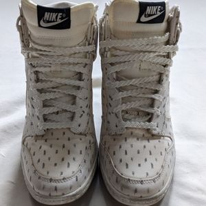 Nike Sky High Dunks Off White